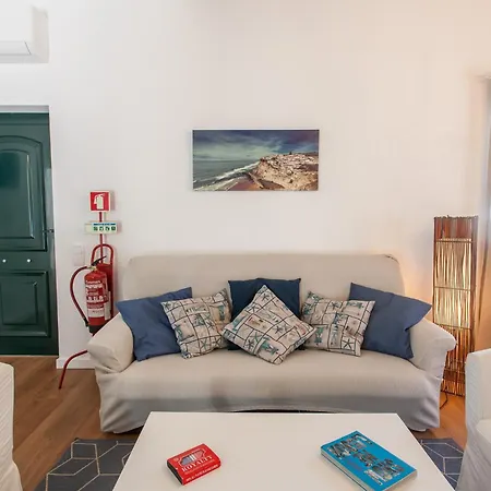 Ocean, Pines And Mountain - Renovated February 2025 - Ac בית נופש